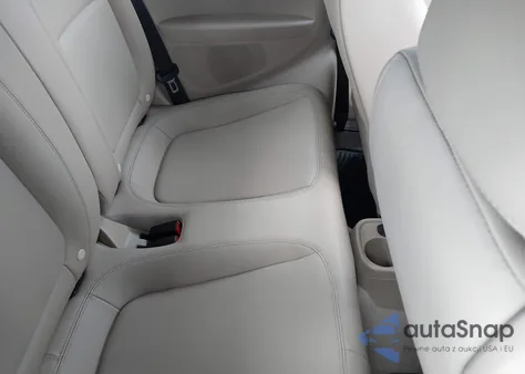 2014 Volkswagen Beetle 2.5L из США, поврежденный, VIN 3VW5P7ATXEM802124